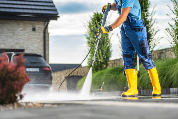 Best Driveway Pressure Washing  in Whittier, CA